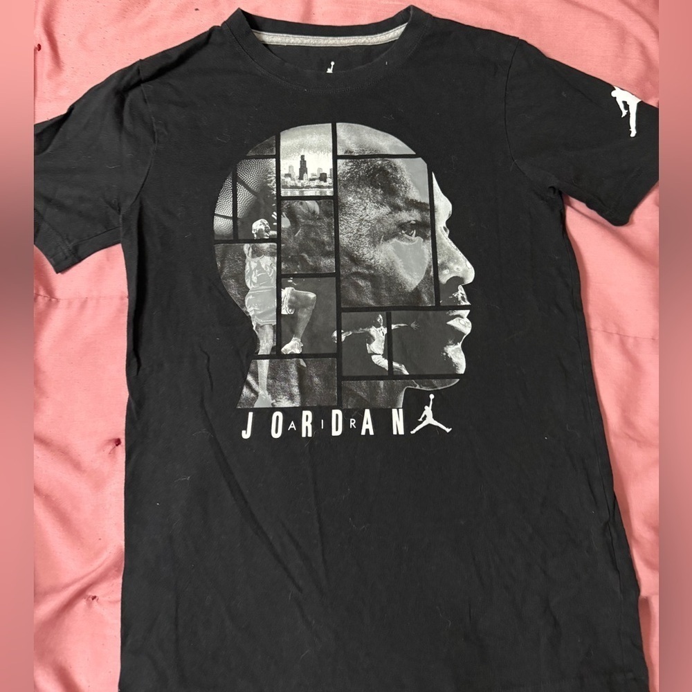 Air Jordan Black and White Graphic Men's Short Sleeved T-shirt with Jordans face
